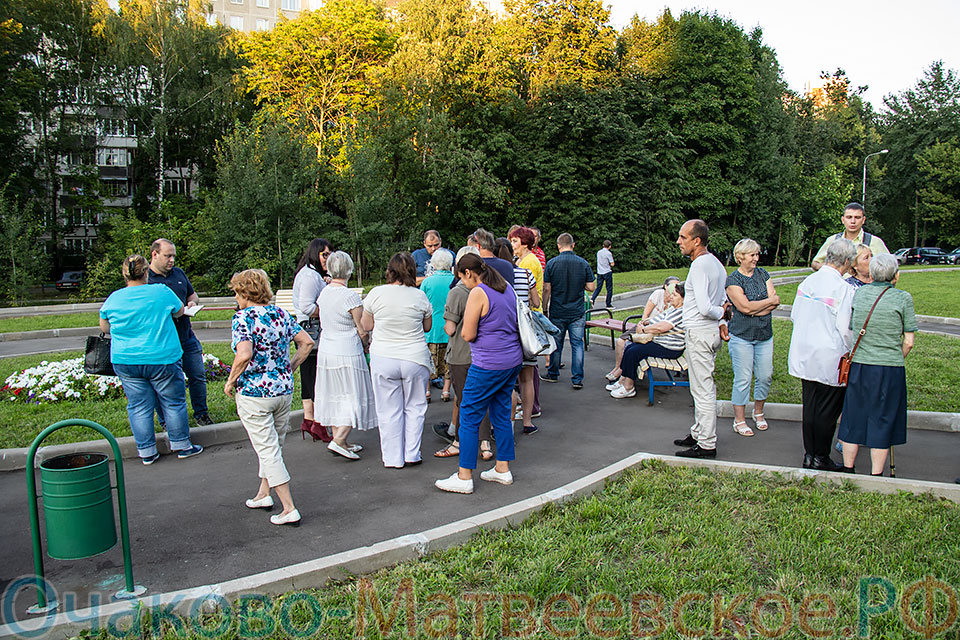 Встречи с главой управы района Очаково-Матвеевское «на открытом воздухе»: 27-29 августа 2018 года